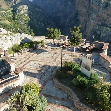 La Ginestra Bed and Breakfast