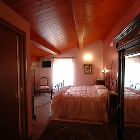 La Ginestra Bed and Breakfast *
